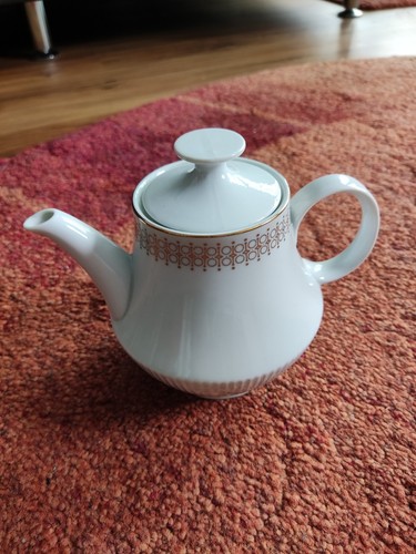 Hübsche kleine kaffee - kleine,